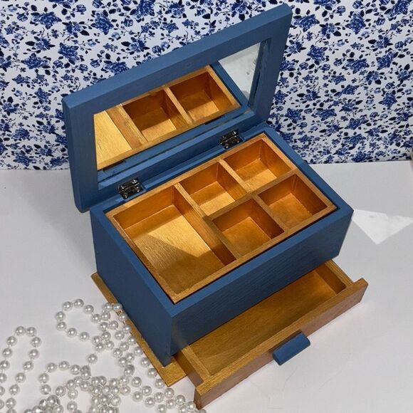 Beautiful Blue and Gold Hand Painted Jewelry Box - Picture 3 of 6